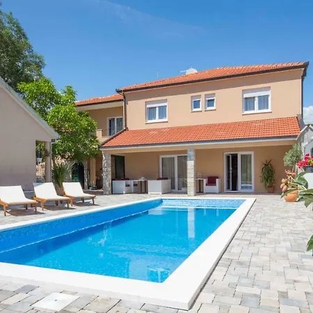 Zarka Villa *